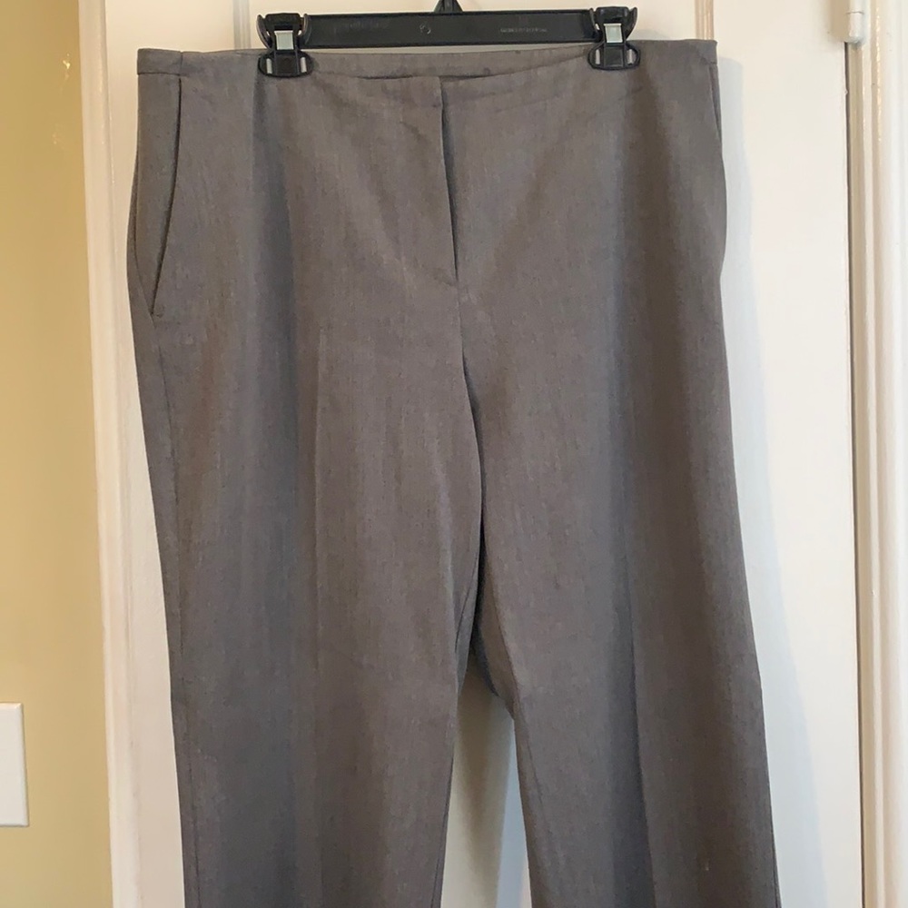 Beautiful Chico’s size “2.5 short” Slacks